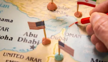 Πώς θα διεξαχθούν οι διαπραγματεύσεις μεταξύ Ιράν και ΗΠΑ: Οι δύο συν μία φάσεις