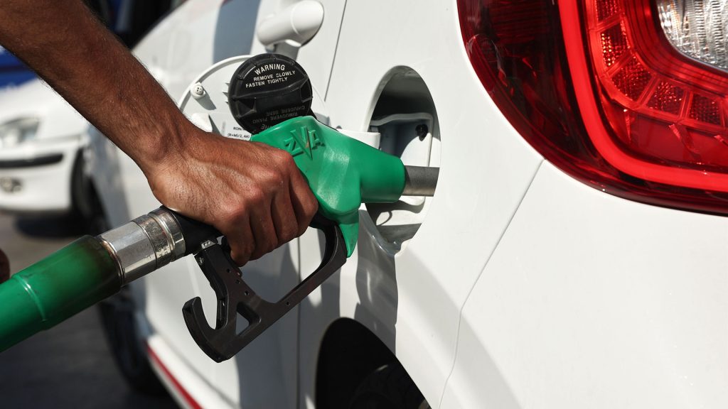 Έρχεται πτώση τιμών στα καύσιμα – Νίκος Παπαγεωργίου: «Θα πέσει κάτω από τα 1,90 ευρώ/λίτρο το πετρέλαιο κίνησης»