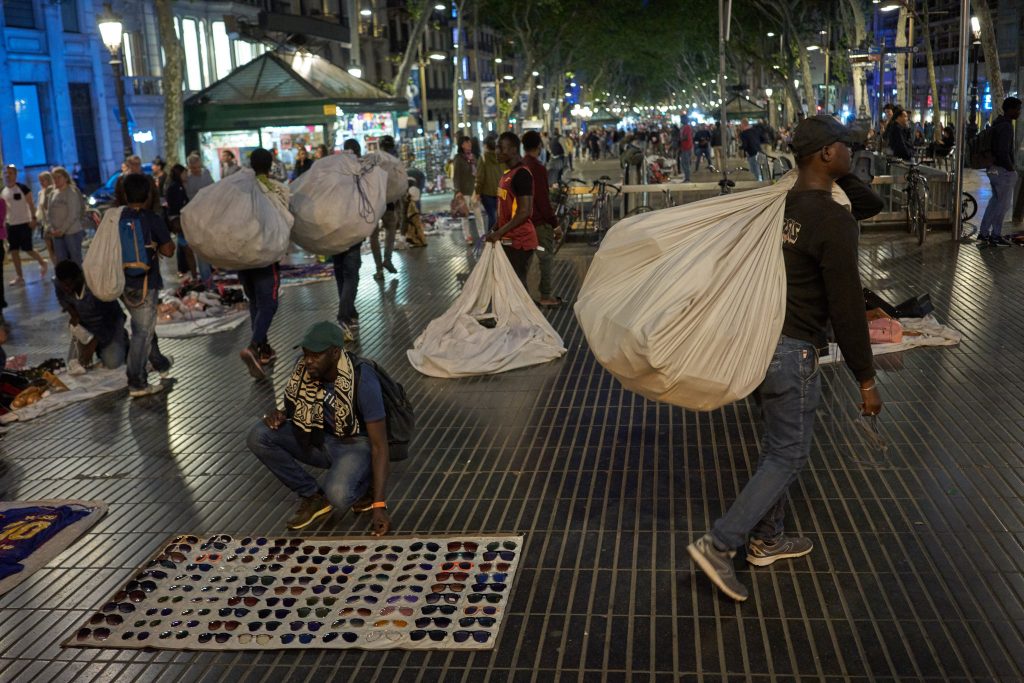 Το 20% του πληθυσμού στην Ισπανία είναι παράνομοι μετανάστες!
