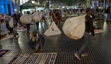 Το 20% του πληθυσμού στην Ισπανία είναι παράνομοι μετανάστες!