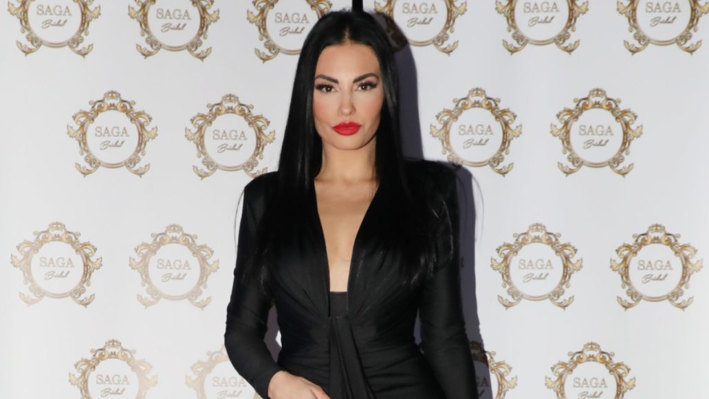 Δ.Αλεξανδράκη: «Αν θέλετε να πείτε τα νέα σας πηγαίνετε στο καφενείο και όχι στην εκκλησία»