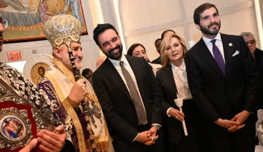 Νέα Υόρκη: Ο δήμαρχος Ζοχράν Μαμντάνι ευχήθηκε «Καλή Ανάσταση» στα Ελληνικά – Το «ουάου» του Ελπιδοφόρου (βίντεο)