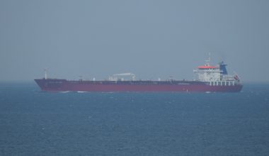 Ναυτικός αποκλεισμός Στενών του Ορμούζ από τις ΗΠΑ: Δύο πετρελαιοφόρα με προορισμό  την Κίνα ανέστρεψαν πορεία!