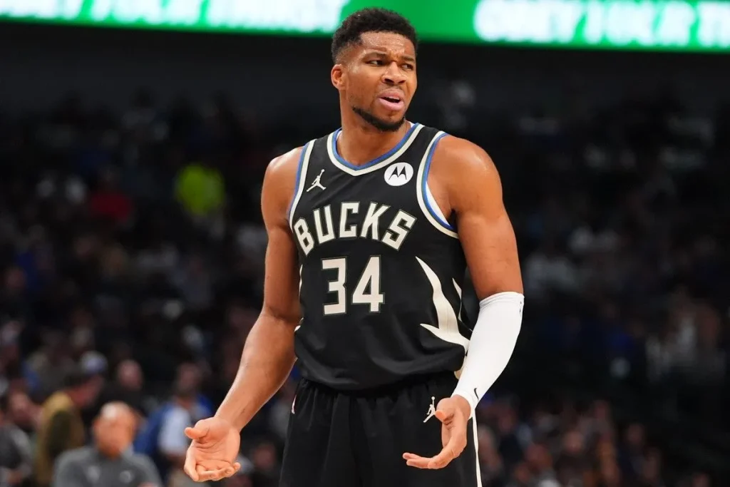 Οι αινιγματικές δηλώσεις του Γ.Αντετοκούνμπο για τους Μπακς: «Για να υπογράψεις πρέπει να σου κάνουν προσφορά