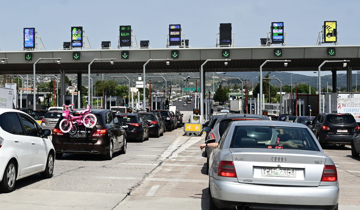 Σε εξέλιξη η επιστροφή των εκδρομέων του Πάσχα: Aυξημένη κίνηση στα λιμάνια