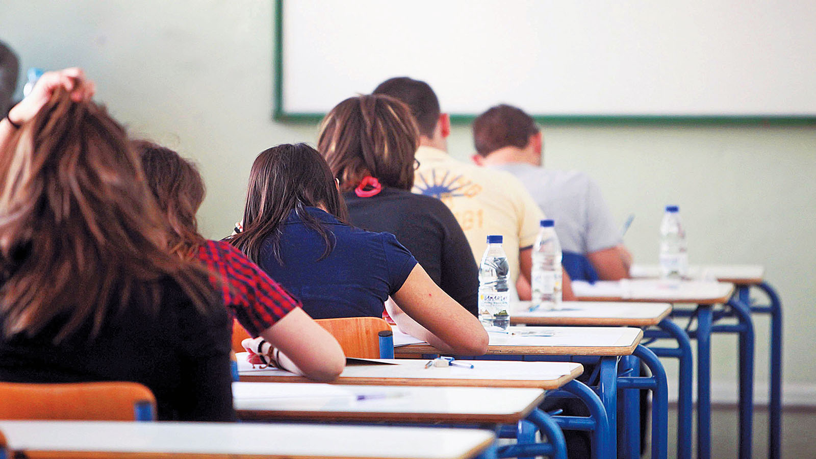 Πανελλήνιες 2026: Δείτε πότε σταματούν τα μαθήματα και ξεκινούν οι εξετάσεις