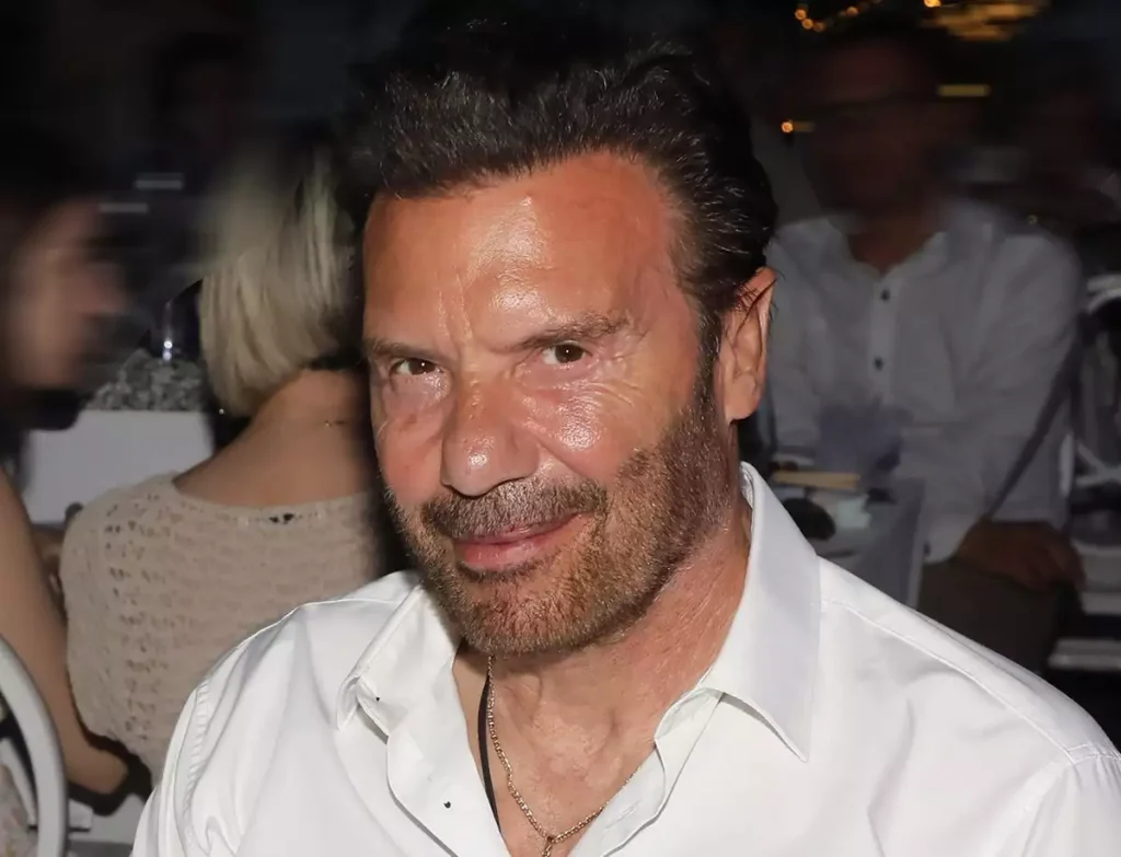 Σ.Τζώρτζογλου: Δείτε τη στιγμή που απαγγέλει το «Πιστεύω» σε εκκλησία της Ρόδου (βίντεο)