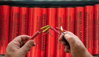 Ηλεία: Τραυμάτισαν με κροτίδα μια 16χρονη και μετά την εξύβρισαν