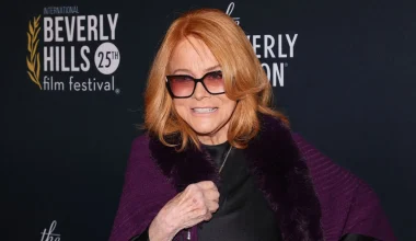 Ατύχημα για τη γνωστή ηθοποιό Ann-Margret: Στο νοσοκομείο μετά από σοβαρή πτώση