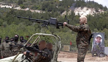 Πώς η Χεζμπολάχ αντέχει στον πόλεμο με το Ισραήλ: Ακολουθεί νέες τακτικές μετά τα παθήματα του 2024