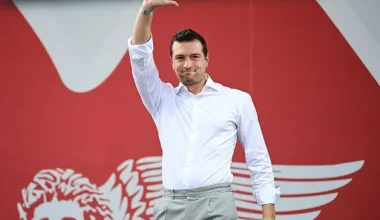 Οργή  Μπαρντελά  για τη μαζική νομιμοποίηση 500.000 παράνομων μεταναστών στην Ισπανία – «Κλείστε τα σύνορα τώρα»