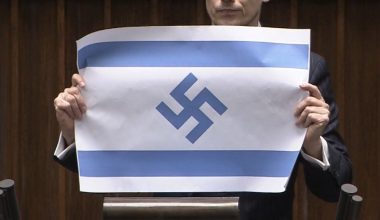 Πολωνία: Βουλευτής έδειξε σημαία του Ισραήλ με τη σβάστικα