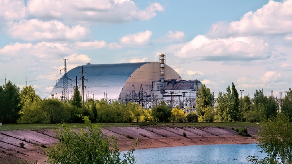 Ουκρανία: Κίνδυνος διαρροής ραδιενέργειας από τον σταθμό του Τσερνόμπιλ – Η προειδοποίηση της Greenpeace