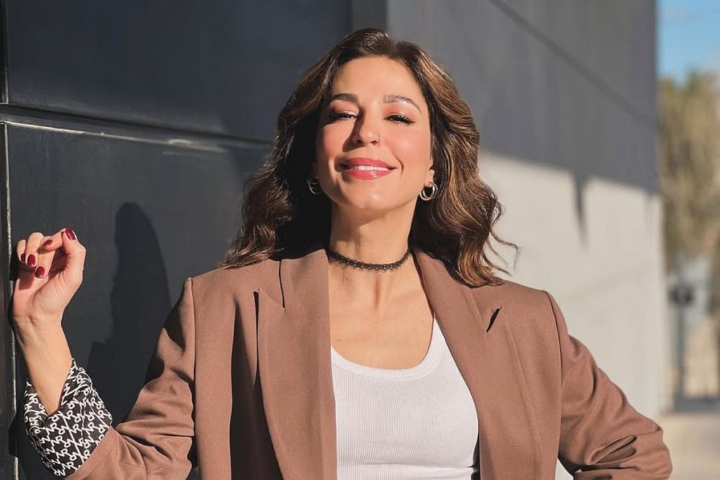 Κ.Παπουτσάκη: Χορεύει στο ρυθμό του «Ξέρω τι ζητάω» των Hi-5 και ξεσηκώνει τους ακόλουθούς της (βίντεο)