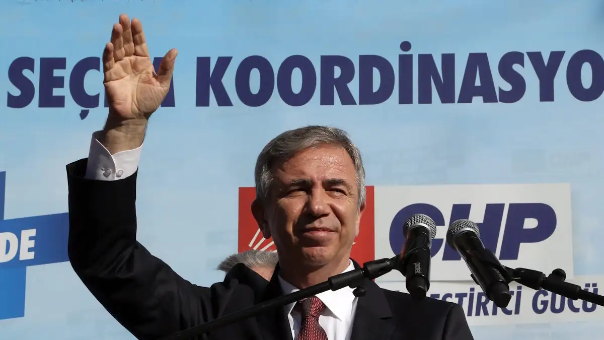 Τουρκία: Έρευνα σε βάρος του δημάρχου Μανσούρ Γιαβάς λόγω σύνδεσης με τον συλληφθέντα Ουμίτ Ερκόλ