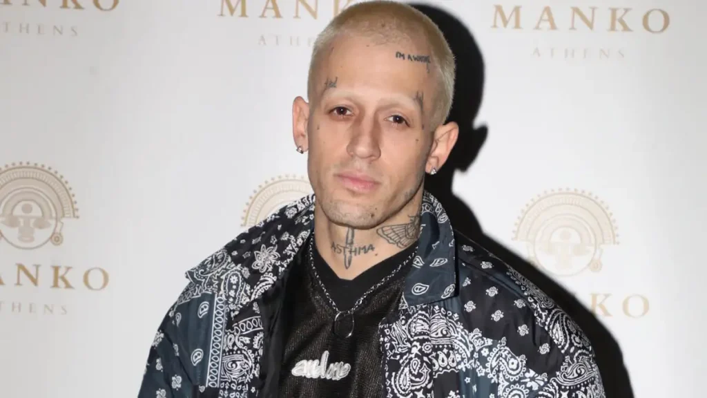 Τ.Ξιαρχό για εθισμό στα ναρκωτικά: «Έχω κόψει τις μ@@@@κιες επιτέλους και είμαι καθαρός»