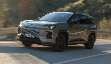 Δοκιμάζουμε το νέο Toyota RAV4