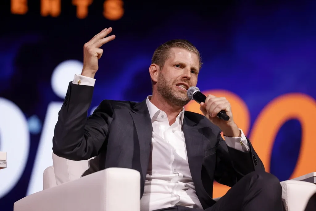 Με συνοδεία του γιου του Έρικ η επίσκεψη Ν.Τραμπ στην Κίνα τον Μάιο