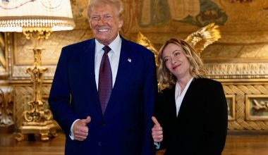 «Πυρά» Ν.Τραμπ κατά Τ.Μελόνι: «Είμαι σοκαρισμένος – Νόμιζα ότι είχε θάρρος»