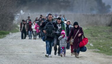 Το υπουργείο Μετανάστευσης ανακάλεσε το άσυλο 1.230 ατόμων από την Συρία – Το θετικό ρεκόρ που κατέχει η χώρα μας