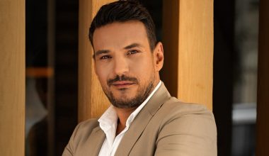 Ο Κώστας Τσουρός είναι ο πρωταγωνιστής στον ξυλοδαρμό σε κλαμπ της Νάξου