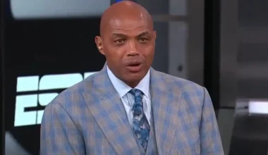 Ο Τσαρλς Μπάρκλεϊ έριξε τις σπόντες του για τους Μπακς: «Κυκλοφορούν άθλιοι τύποι στα αποδυτήρια» (βίντεο)