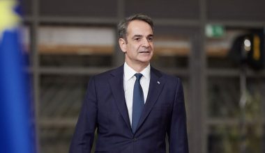 Στον Ευαγγελισμό βρίσκεται ο Κ.Μητσοτάκης για να ενημερωθεί για την κατάσταση της υγείας του Γ.Μυλωνάκη