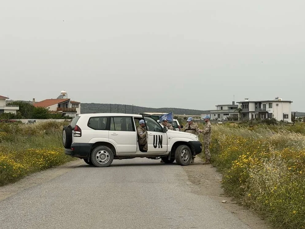 Κύπρος: Συνεχίζονται οι παραβιάσεις στη Νεκρή Ζώνη – Ύψωσαν τουρκική σημαία (βίντεο)
