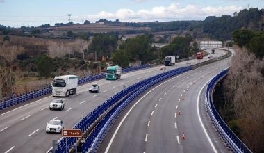 Ισπανία: Ο δρόμος AP-7 θα είναι ο πρώτος στην Ευρώπη με Al έλεγχο στο όριο ταχύτητας (βίντεο)
