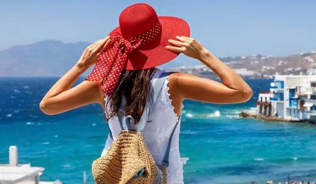 ΔΥΠΑ: Πότε ξεκινά η υποβολή αιτήσεων για το νέο πρόγραμμα Κοινωνικού Τουρισμού