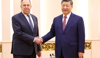 Σεργκέι Λαβρόφ προς Σι Τζινπίνγκ: «Ρωσία και Κίνα είναι οι παγκόσμιοι σταθεροποιητές»
