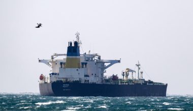 Η Γαλλία απελευθέρωσε το ρωσικό δεξαμενόπλοιο Deyna που είχε κατασχέσει στα τέλη Μαρτίου