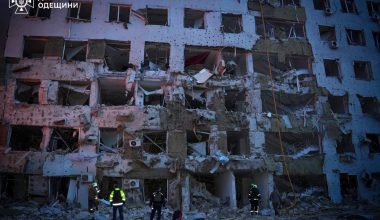 Μαζικά ρωσικά πλήγματα στην Ουκρανία: Στις φλόγες Κίεβο, Οδησσός και Ντνίπρο (βίντεο)