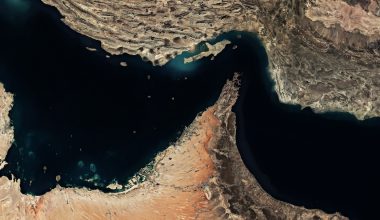 Κλείσιμο Στενών Ορμούζ – «Είναι σαν να έχεις ατομική βόμβα»