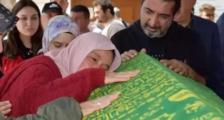 Μακελειό στο σχολείο στην Τουρκία: Δείτε τον 14χρονο δράστη να κάνει σκοποβολή (βίντεο)