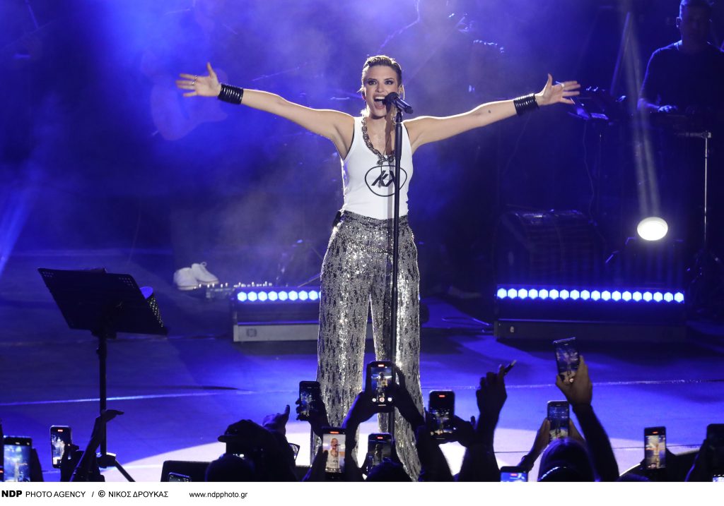 Κατερίνα Λιόλιου: Γενέθλια και πρεμιέρα για την τραγουδίστρια που «σαρώνει» τις πίστες