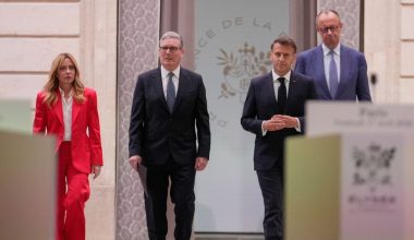 Παρίσι: Δείτε πως υποδέχθηκε ο Γάλλος πρόεδρος Ε.Μακρόν την Ιταλίδα πρωθυπουργό Τζ.Μελόνι