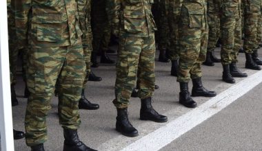 Πολύ φτωχή ήταν η «συγκομιδή» των υποψήφιων αξιωματικών για τις ΕΔ μετά την «αναβάθμιση» του συστήματος εισαγωγής