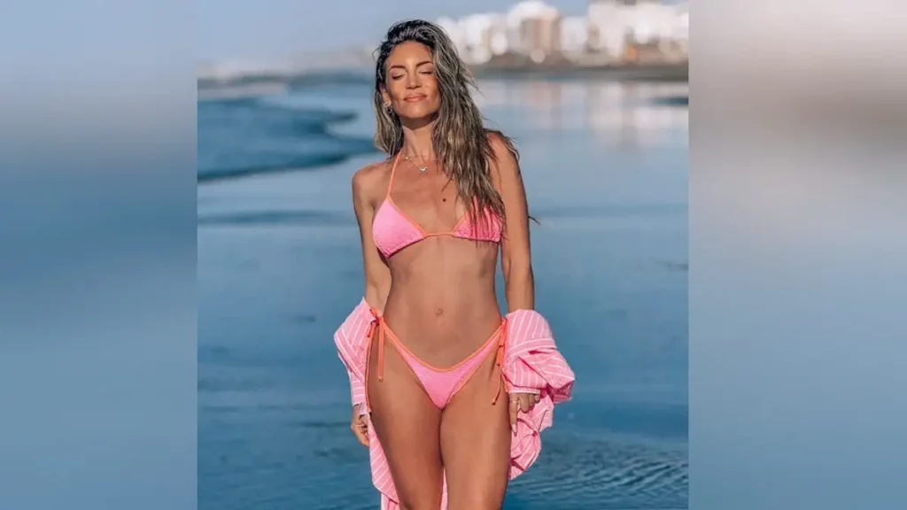 Α.Οικονομάκου: Πόζαρε με μικροσκοπικό μπικίνι και εντυπωσίασε με την καλλίγραμμη σιλουέτα της (φωτο)