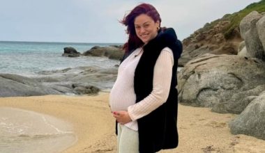 Μπάγια Αντωνοπούλου: Η ανάρτηση της δημοσιογράφου με φουσκωμένη κοιλίτσα – «Δεν υπάρχει τίποτα πέρα από την αγάπη»