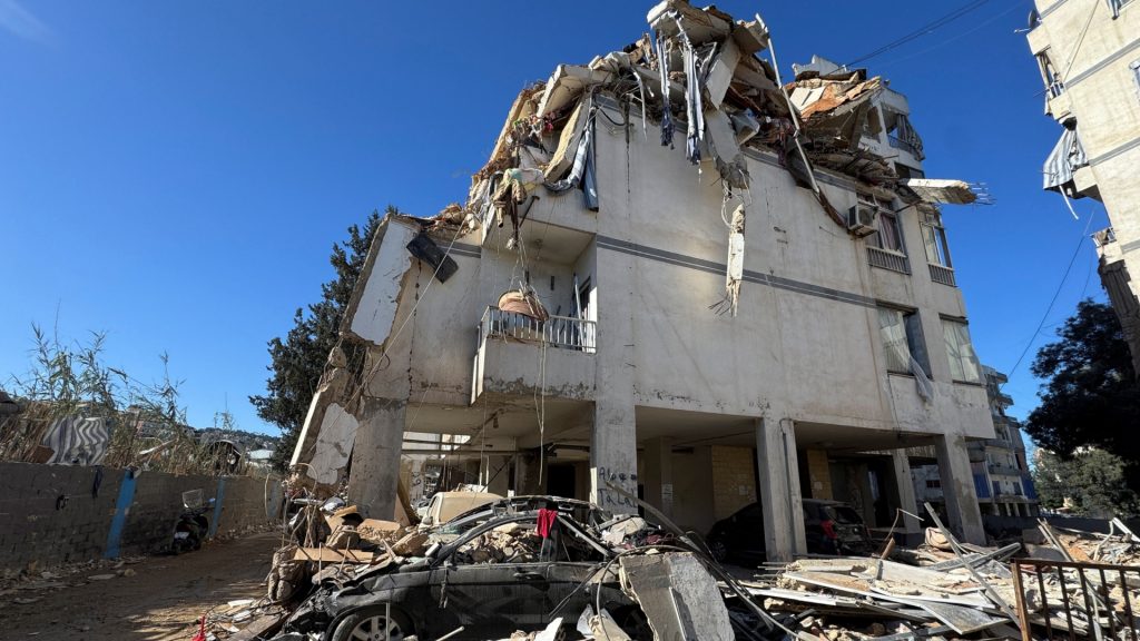 Πλάνα από drone αποκαλύπτουν ολική καταστροφή πόλης στο νότιο Λίβανο μετά από ισραηλινές επιθέσεις (βίντεο)