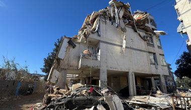 Πλάνα από drone αποκαλύπτουν ολική καταστροφή πόλης στο νότιο Λίβανο μετά από ισραηλινές επιθέσεις (βίντεο)