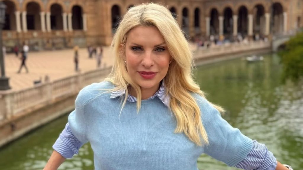 Συνεχίζει την περιήγησή της στην Ισπανία η Ελένη Μενεγάκη – Οι φωτογραφίες που δημοσίευσε από την Βαρκελώνη