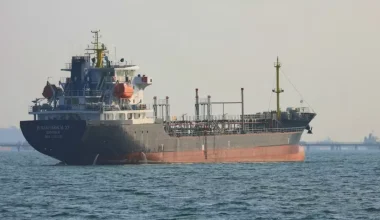 Κρατική πετρελαϊκή εταιρεία  Άμπου Ντάμπι: «Πάνω από 600 εκατ. βαρέλια πετρελαίου είναι εγκλωβισμένα  στον Κόλπο«