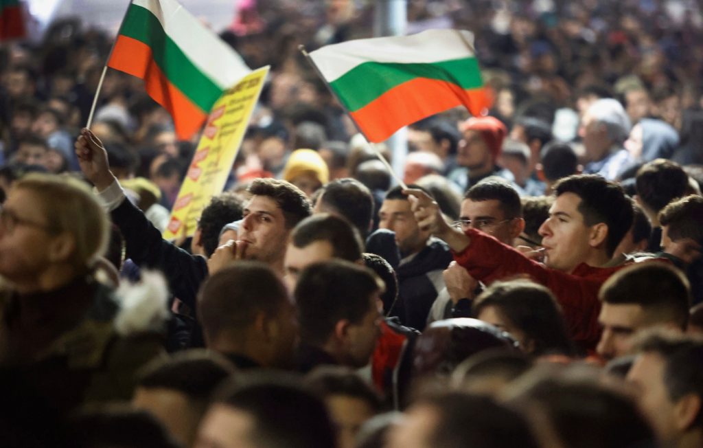 Στις κάλπες σήμερα οι Βούλγαροι εν μέσω φτωχοποίησης μετά την εισαγωγή του ευρώ