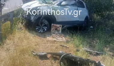 Σοβαρό τροχαίο στη Νεμέα: ΙΧ εξετράπη της πορείας του και προσέκρουσε σε κολώνα φωτισμού (φωτο)