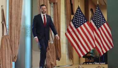 CNN: Ποιες είναι οι τρεις απαιτήσεις των ΗΠΑ για ουσιαστικές συνομιλίες – «Είναι εξωφρενικό» απαντά η Τεχεράνη