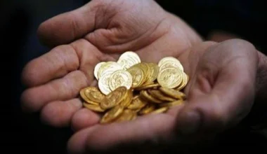 Βόλος: 28χρονος παρίστανε τον λογιστή – Ηλικιωμένη τον πίστεψε και του έδωσε χρυσές λίρες