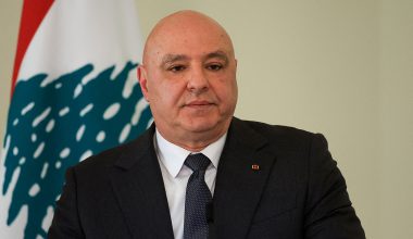 Σε αδιέξοδο ο Λίβανος: Ο πρόεδρος Ζοζέφ Αούν καλείται να απαντήσει στο κρισιμότερο δίλημμα της πορείας του