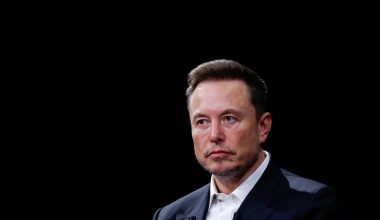 Έλον Μασκ: Η εισαγγελία του Παρισιού τον καλεί να καταθέσει για αλλοιώσεις στις πλατφόρμες X και Grok